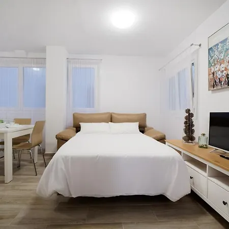 Julia's Sweet Mesa Y Lopez