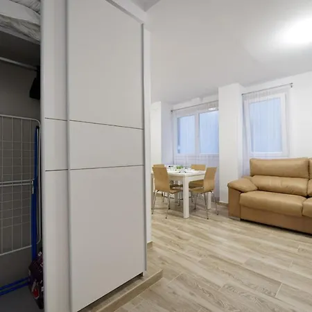 Julia's Sweet Mesa Y Lopez Daire *