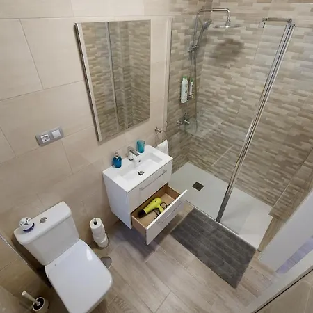 Julia's Sweet Mesa Y Lopez Daire *