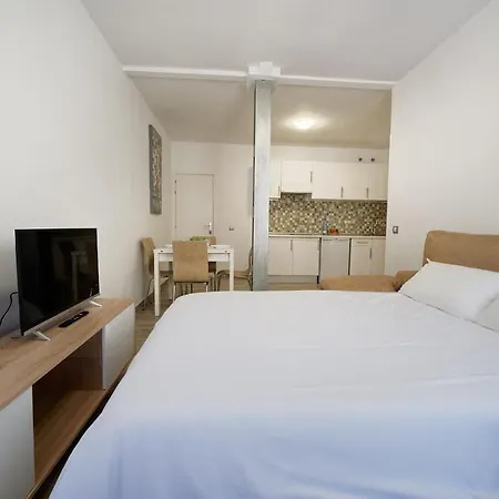 Julia's Sweet Mesa Y Lopez Daire Las Palmas de Gran Canaria